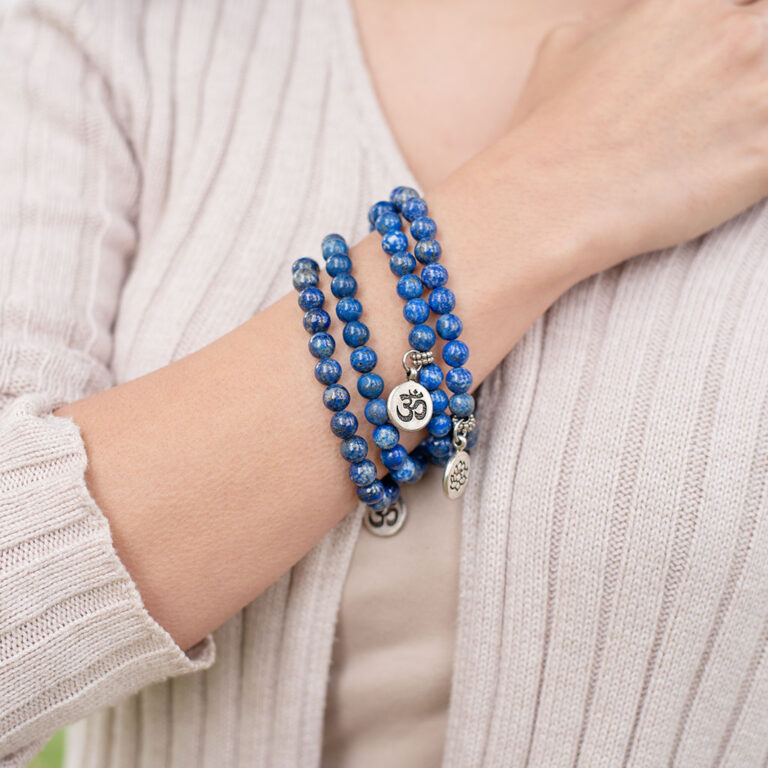 Lapis_Lazuli_Bracelet_Model