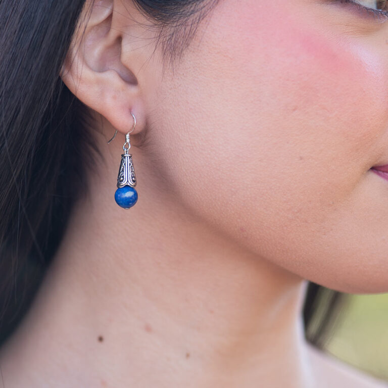 Lapis_Lazuli_Earrings_03_Model